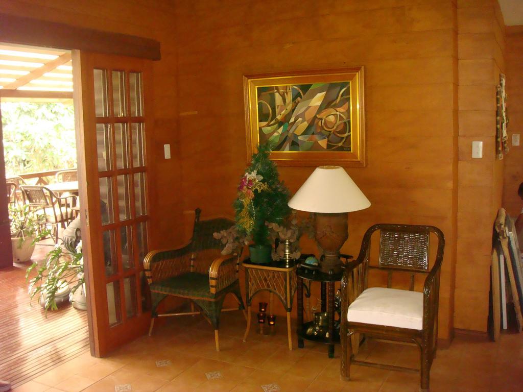 Eden Meadows Vacation Home Davao Room photo